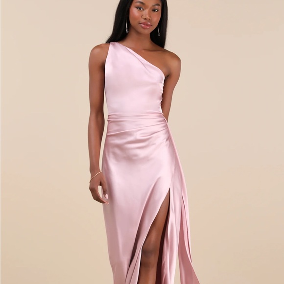 Elegant Pink One-Shoulder Dress - Picture 3 of 3